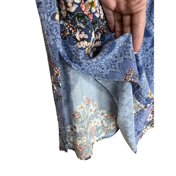 Fig and Flower Floral Print Dress, Lace Style Back, Side Slit, Size XL - Picture 4 of 8